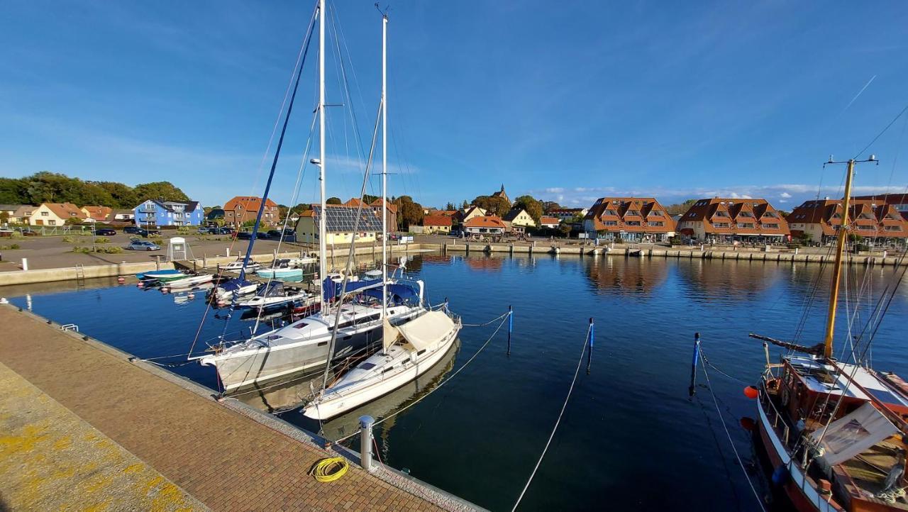 Ferienwohnung Hafenblick Wiek auf Rügen Exteriér fotografie
